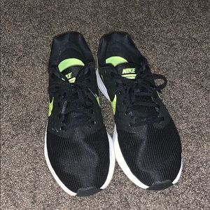 Nike downshift Ter 7 shoes